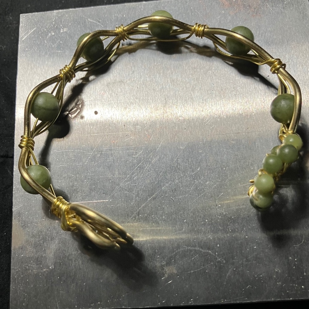 Bracelet cuff style